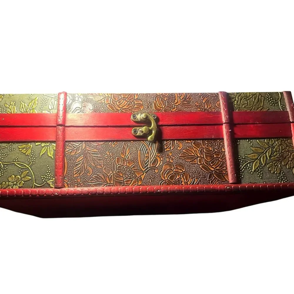 Vintage Wooden Storage Box with Lid & Lock Decorative Jewelry Keepsake